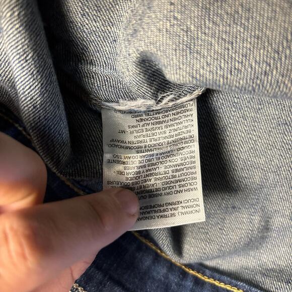 Denim Levi’s Jean Trucker Distressed Jacket Western Womens Size Small-Medium - Picture 3 of 6